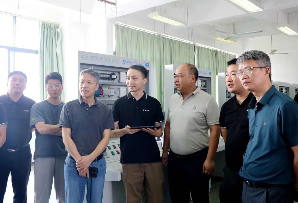 高校合作|广机电-美的-崇实三方战略合作签约仪式圆满举行! 高校合作|广机电-美的-崇实三方战略合作签约仪式圆满举行!(图8)